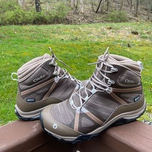 NBW Oboz women’s 8.5 Hiking Boot
